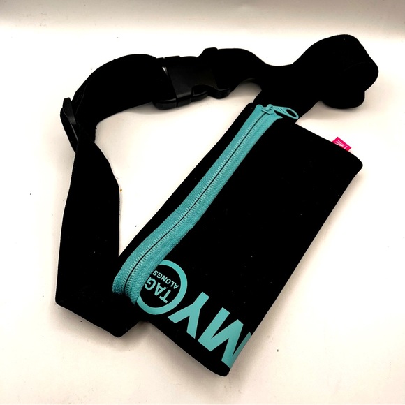 BNWOT MY TAGALONGS WAIST POUCH - Picture 1 of 4